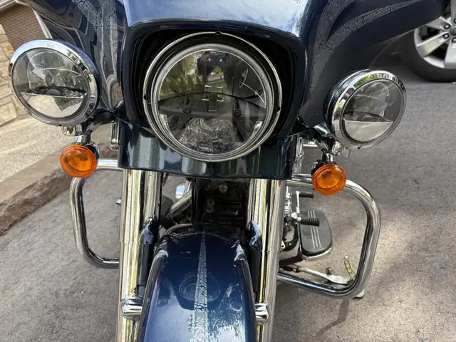 Harley Davidson StreetGlide  in Touring in Oakville / Halton Region - Image 6