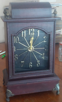 Wooden Cased Mantel Clock, Battery Operated