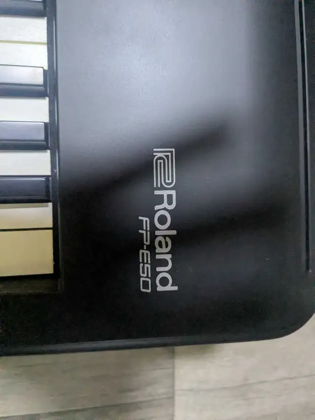Roland FP-E50 88-Key Digital Piano in Pianos & Keyboards in City of Toronto - Image 3