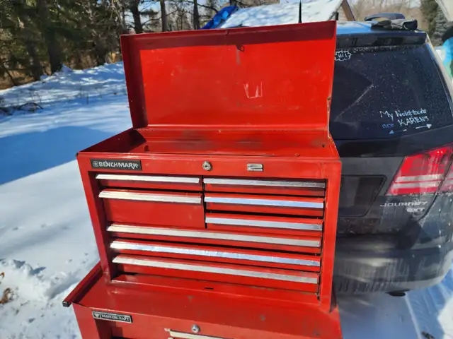 Benchmark 8 Drawers Tool Chest With Locking Bar in Hand Tools in Windsor Region - Image 11