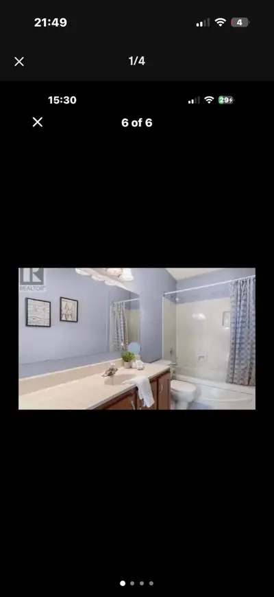 Room for Rent – Near Durham College & Ontario Tech University ✨ Looking for a clean, safe, and comfo...