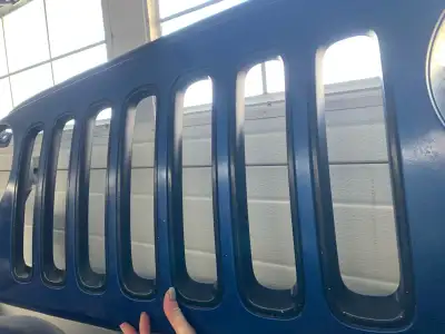 Jeep Wrangler JK Grill Great Condition Can be painted
