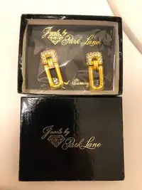 Vintage Park Lane gold tone earrings with rhinestones $40, new