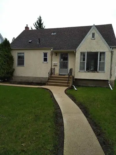 South Osborne Gem! 4 Large Bedrooms, 2.5 bathroom, fully finished basement home for rent July 1 2026...
