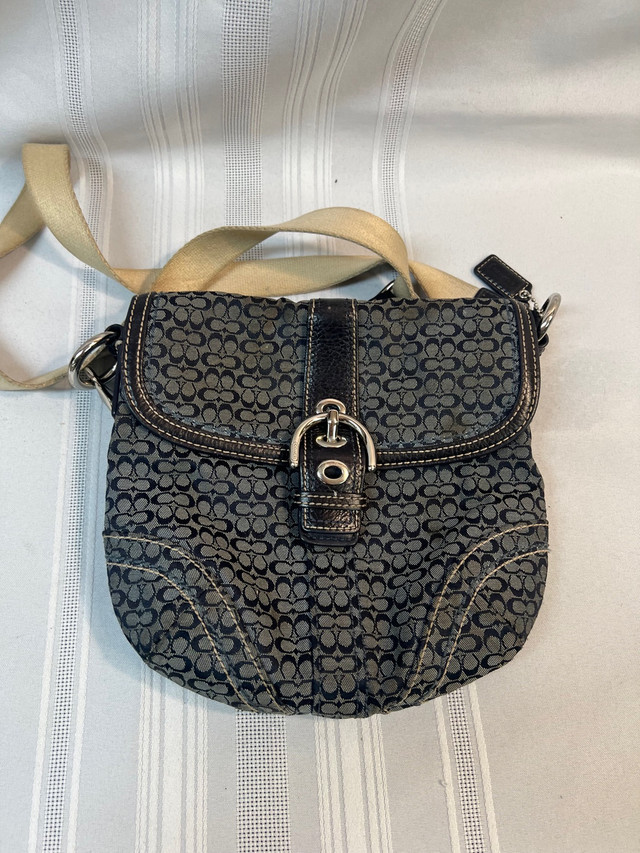  Small Coach Purse in Women's - Bags & Wallets in Peterborough