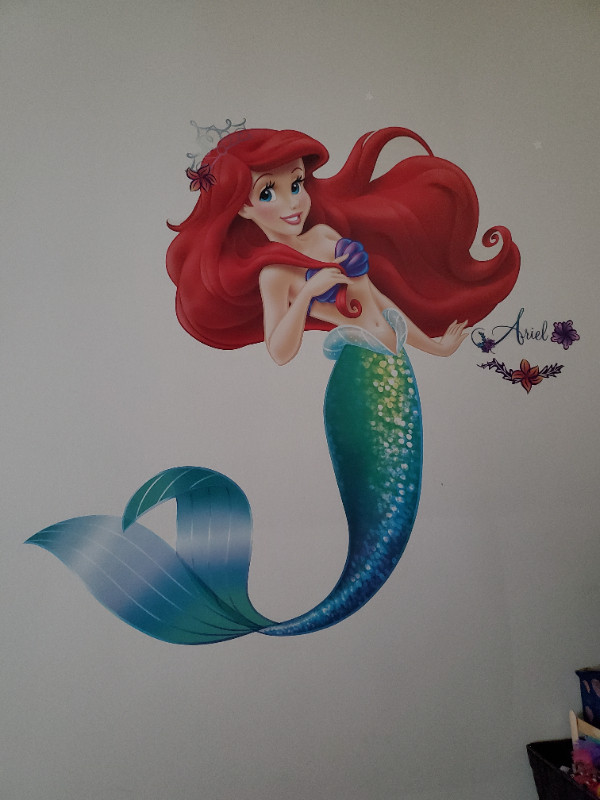 Wall decal 38 x 31 inch little mermaid decoration bedroom in Home Décor & Accents in Mississauga / Peel Region - Image 2