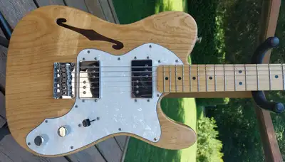 2015 Squier Vintage Modified Series '72 Thinline Telecaster. Like new. This truly is a stunning guit...
