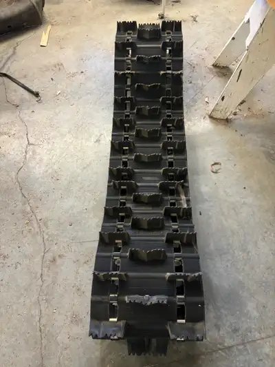 141x15x2.25 Powerclaw 3.0 pitch nice shape $450 141x15x2 challenger mountain 3.0 pitch $350 Both wer...