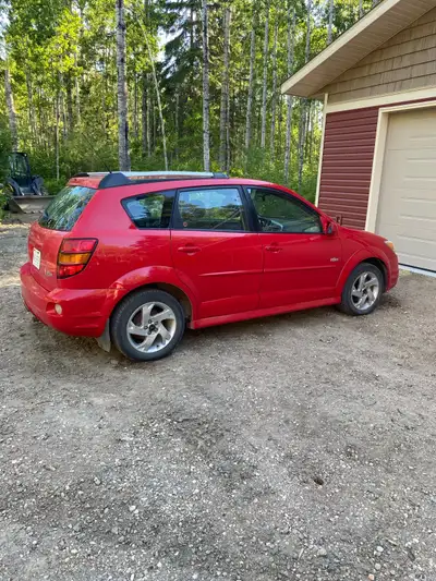 2006 Pontiac Vibe 1.8L FWD 5-Speed Manual Transmission, A/T/C, power windows and doors, roof rack, t...