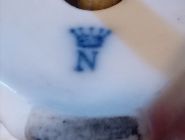 Antique Dresden Table Lamp in Indoor Lighting & Fans in Barrie - Image 3