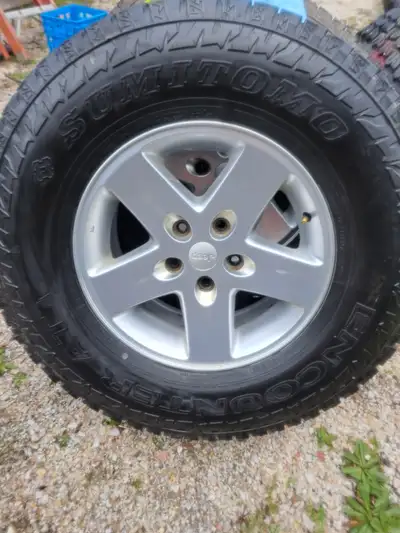 P285 70 17 sumitomo tires. 4 season tires. 5 tires and rims. 5x127 bolt pattern. Excellent condition...