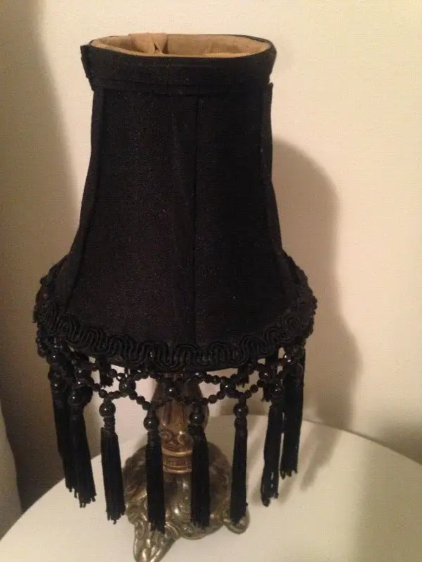 4 Small Faux Leather Lamp/Chandelier Shades+1 Small Black Silk in Indoor Lighting & Fans in Mississauga / Peel Region - Image 7