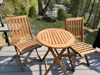 Table et chaise pliante extérieur  style bistro bois eucalyptus