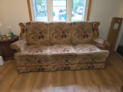 428 ads for vintage sofa in Furniture in Canada | Kijiji Marketplaces