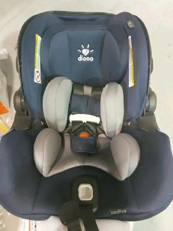 Diono, Radius Infant Car Seat and Base, Navy in Strollers, Carriers & Car Seats in City of Toronto - Image 2