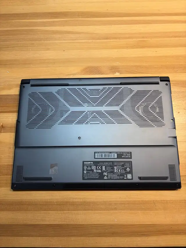 Laptop Aero Gygabite X16 Rtx 5070 in Laptops in Laval / North Shore - Image 7