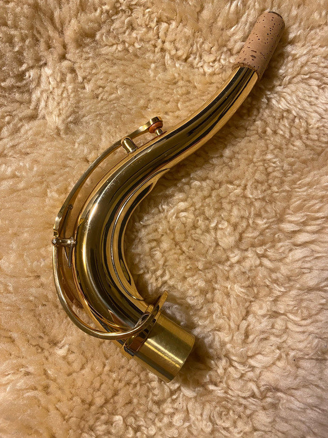 Yamaha 62 tenor saxophone original neck in Woodwind in Victoria - Image 2