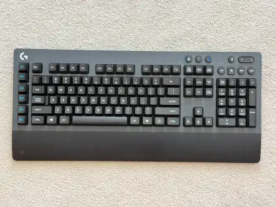 The Logitech G613 Lightspeed is a full-sized, high-performance wireless mechanical gaming keyboard....