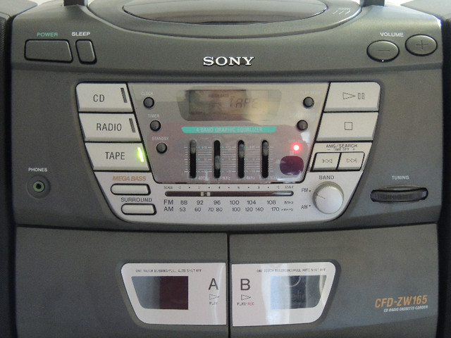 Sony CFD-ZW165 Portable AM/FM Stereo CD Dual Cassette Boombox in Stereo Systems & Home Theatre in Mississauga / Peel Region - Image 2