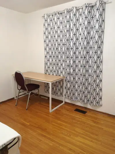 116sqft room near Mohawk College, steps from shopping