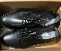  Size 8, men’s black dress shoes, new inbox