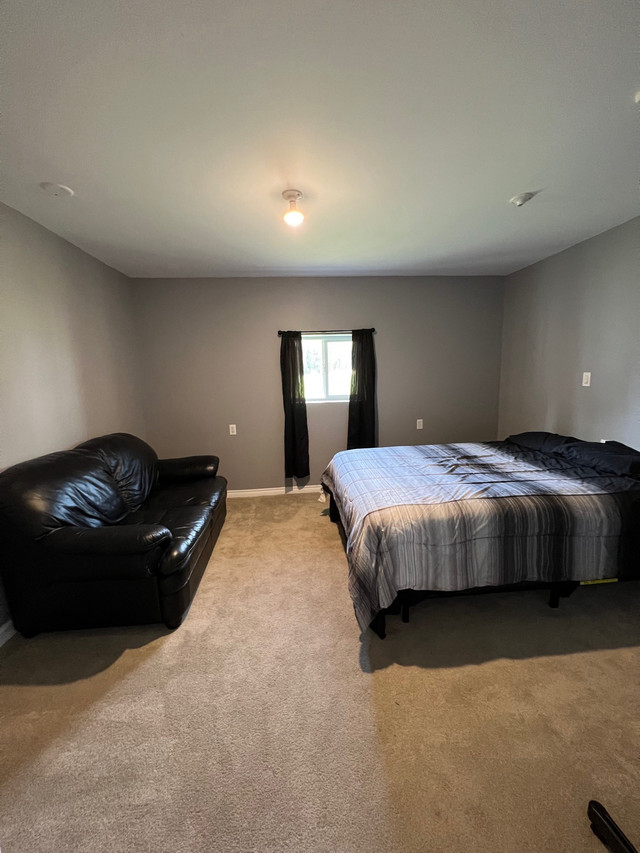  2 Bedroom House for rent on acreage  in Short Term Rentals in Edmonton - Image 3
