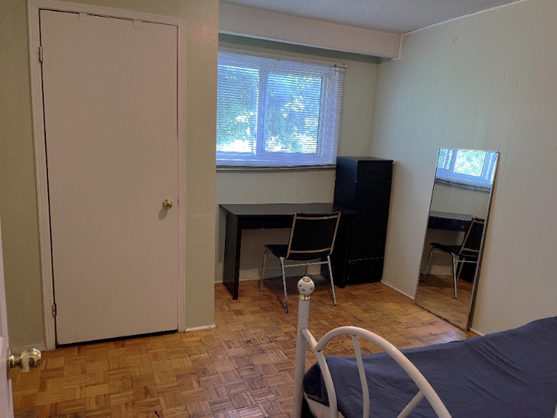 400 Rooms For Rent