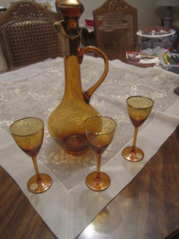 set of liqueur caraffe and glasses