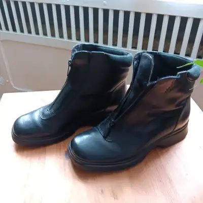 Bottes d`hiver pour femme, View more