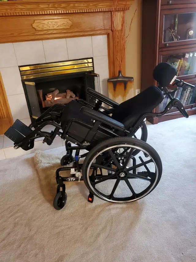 Manual Reclining Wheelchair - MUST SELL63251762273667124