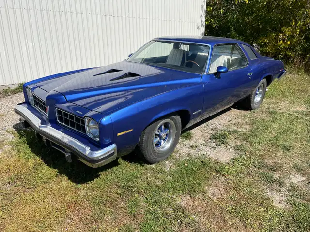 1975 Pontiac LeMans Coupe Sport in Classic Cars in Gatineau - Image 8