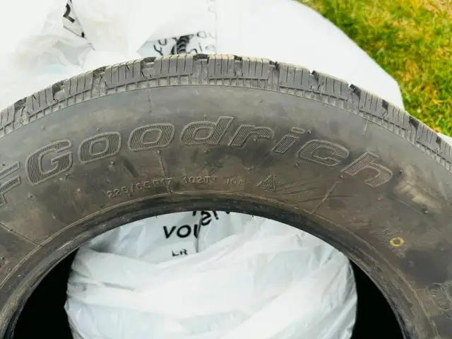 Goodrich Winter T/A KSI, 225/65R17 in Tires & Rims in Québec City - Image 6