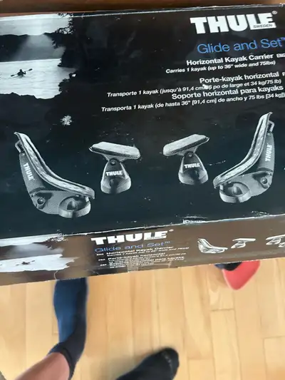 Thule Glide and Set Compete with cam straps and bow stern ratchet lines 2 complete sets Light used R...