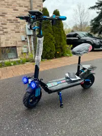 50 Kph 1800w New Electric Scooters Sale