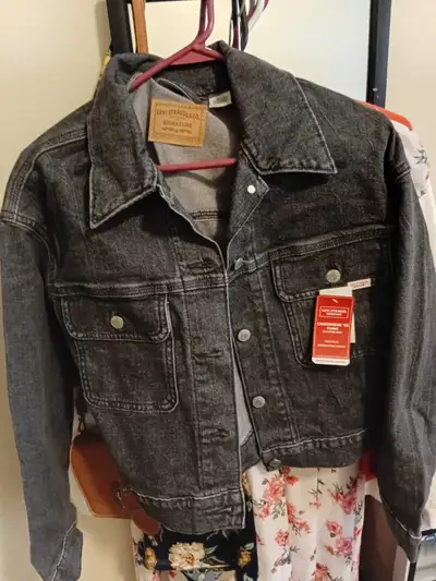 Jean jackets. New with tags. Never worn. Size m but fit bigger more like lrg.