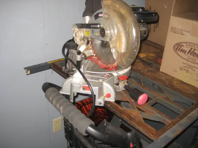 power tools in Power Tools in Bedford - Image 4