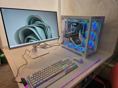 WhiteOut Custom Gaming PC, View more