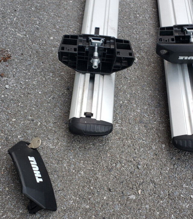 Thule 710601 EVO Flush Rail rack barre dans Réseaux  à Longueuil/Rive Sud - Image 3