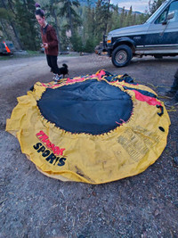 Water trampoline 