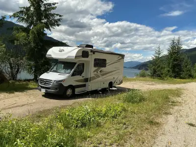 The 2024 Jayco Melbourne 24L is a premium, easy to drive Mercedes Sprinter 3500 Class C motorhome. I...