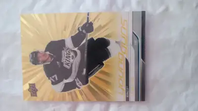Carte de hockey upper deck 2024-2025 young guns outburst gold., View more