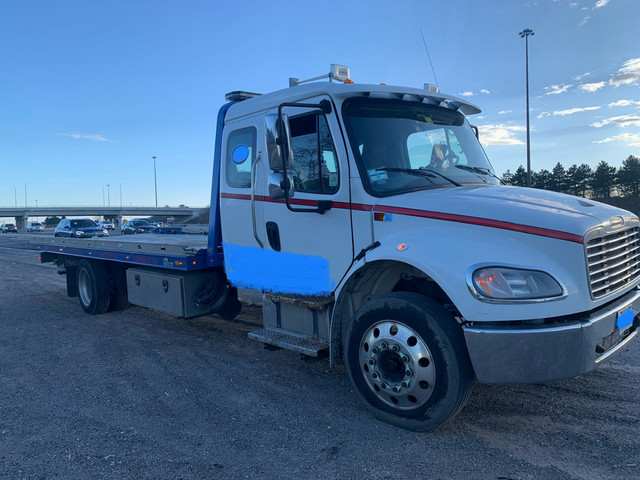Flatbed Tow Truck  in Moving & Storage in City of Toronto