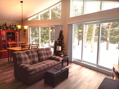 CHALET A LOUER BORD DE L' EAU PRÈS DE MAGOG ET ORFORD  (WIFI), View more
