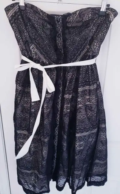 NEW Womens Strapless Dress Lace Anthropologie Size 8 Medium Blac, View more