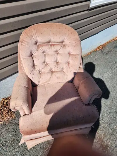 Free armchair to pickup curbside at 3351 agricola