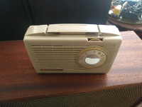 Vintage Tube Portable AM Radio