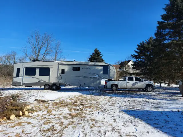 RV trailering & boat haulage   Mcintoshs haulage and towing in Travel Trailers & Campers in Norfolk County - Image 2