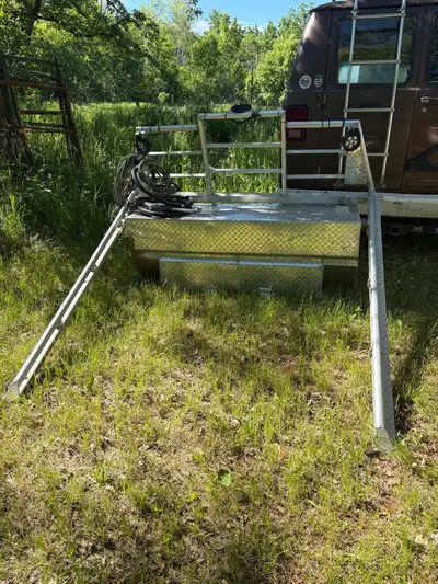 Slip tank was in 2016 Dodge 1500. Comes with pump. Message for more details