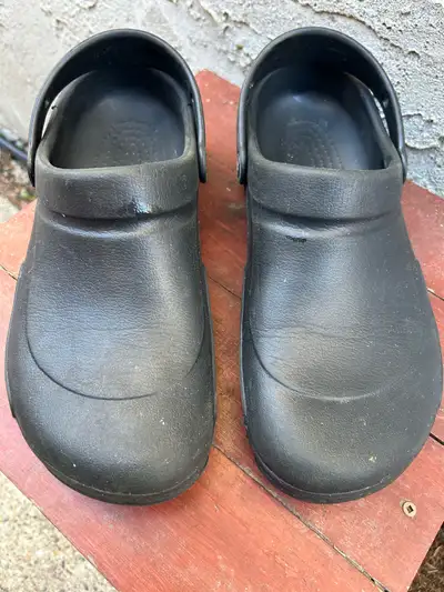 Crocs  mens size11, View more