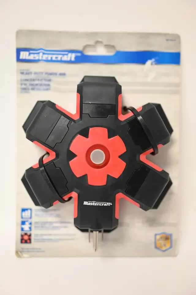 Mastercraft 360 5-Outlet Power Hub, with ON/OFF Switch Brand NEW